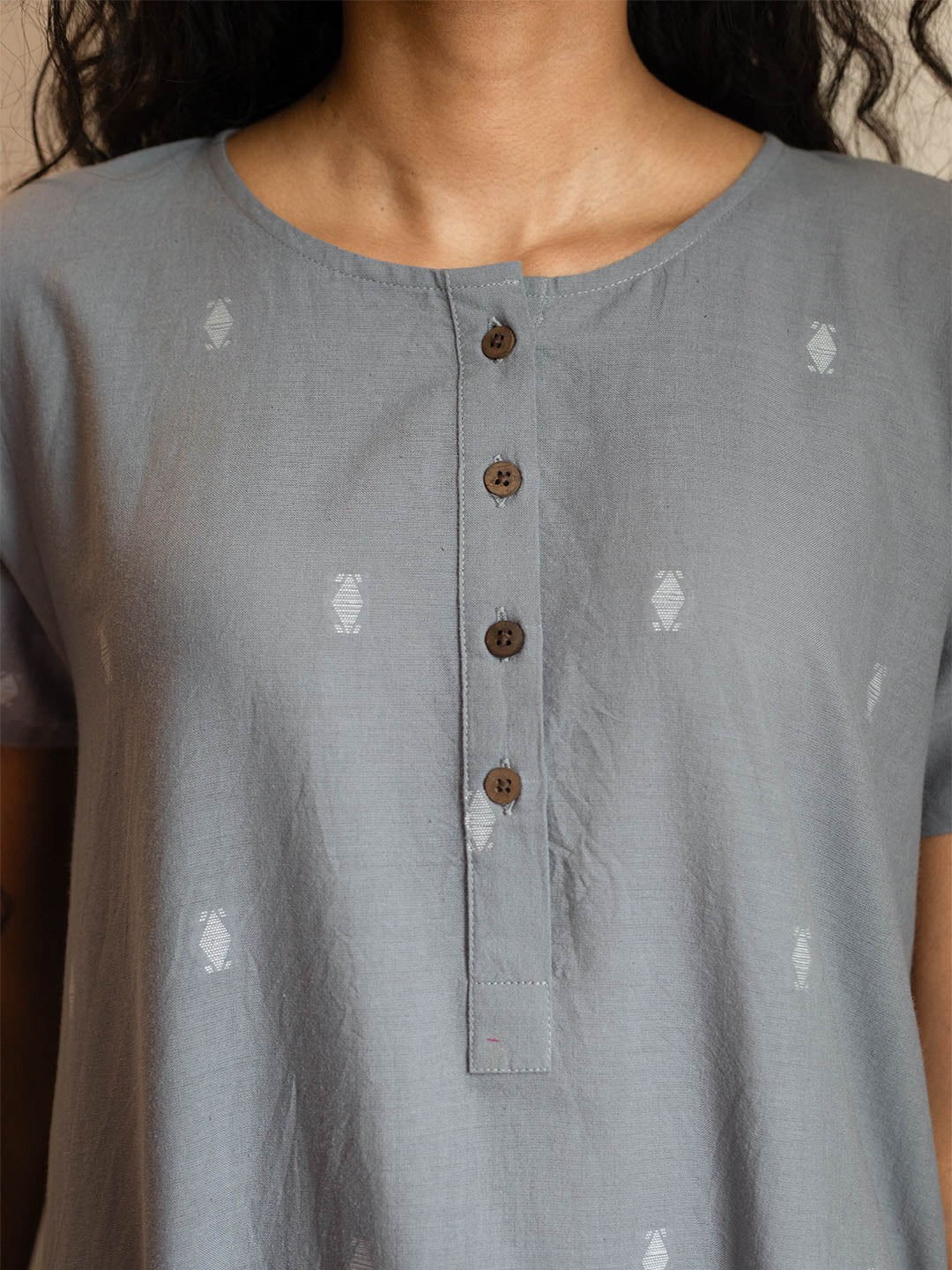 Pebble Snow Night Shirt