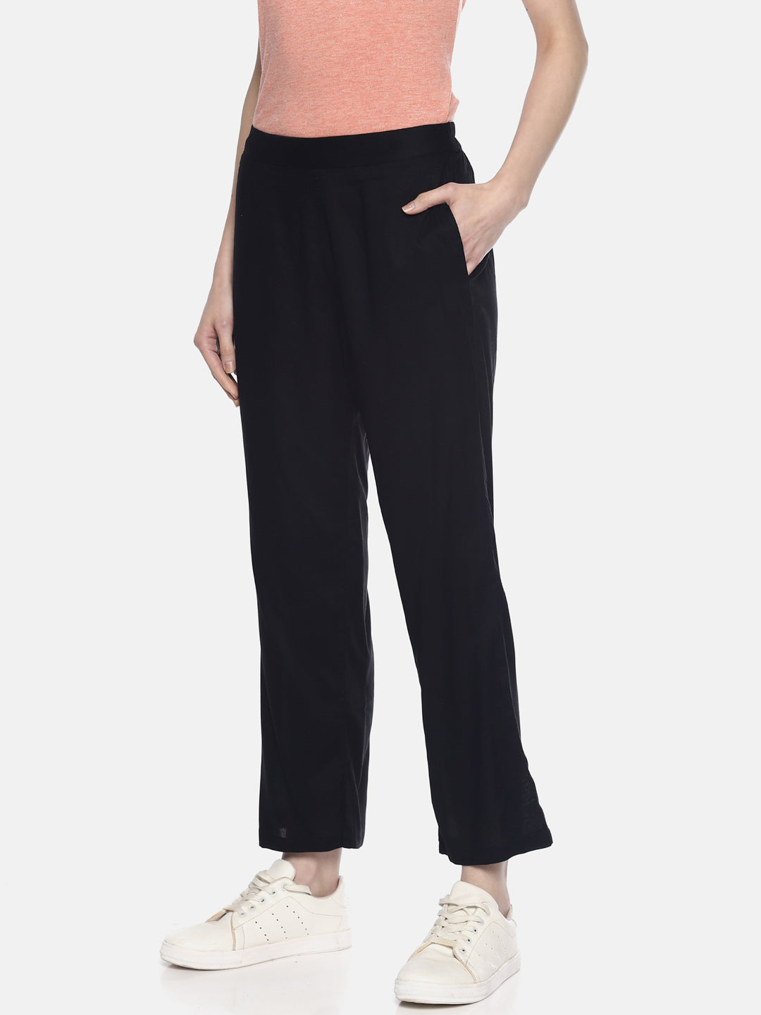 Black elastic Pant. Front angle