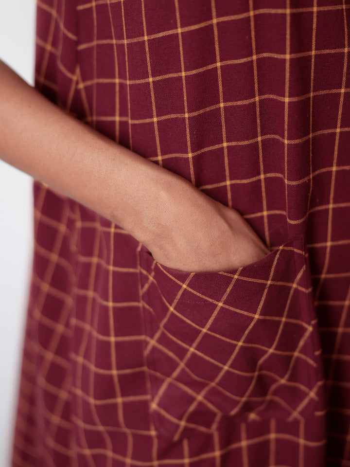 Brown Night shirt, close up